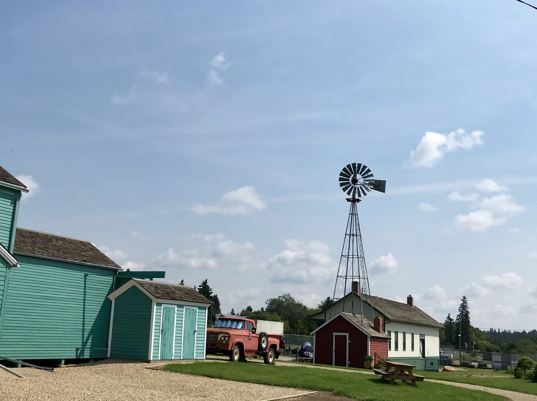 St Albert Grain Elevator Park景点图片