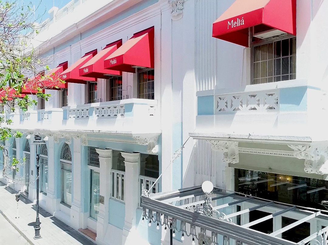 梅里亚庞塞酒店主图