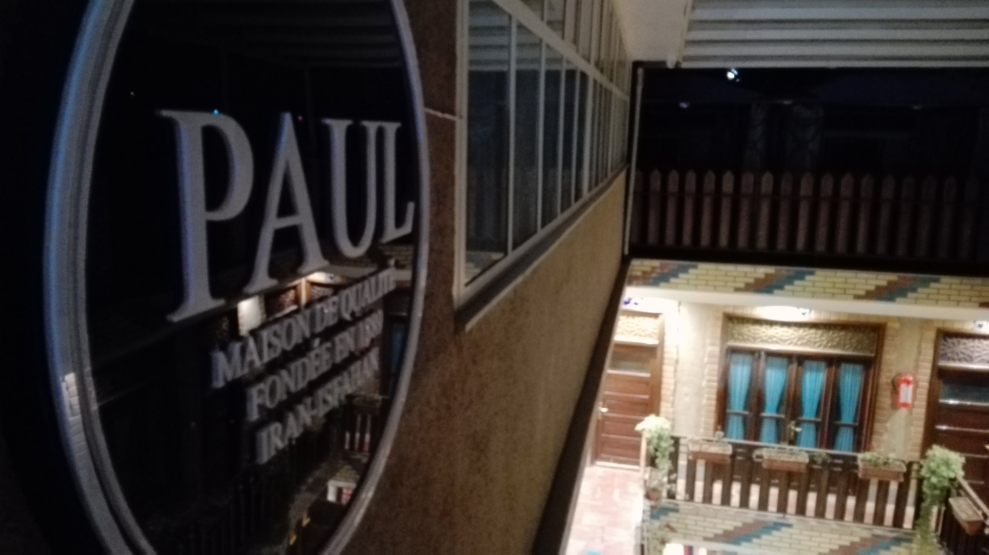 Hotel Saraye Ordibehesht-餐饮