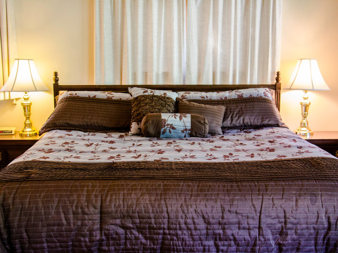 The Hutch Bed & Breakfast主图