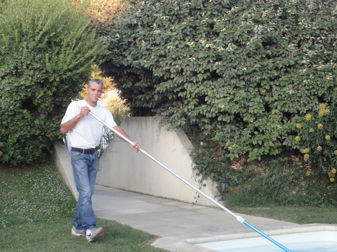 洛加宾酒店主图