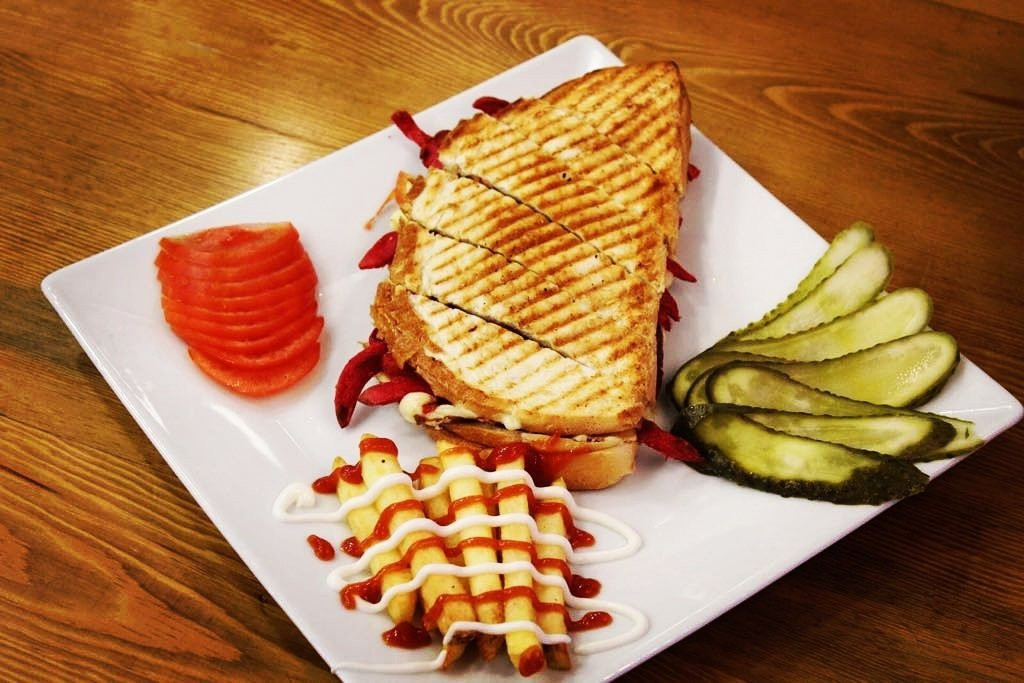 Kadikale餐馆和美食-Kumru Express