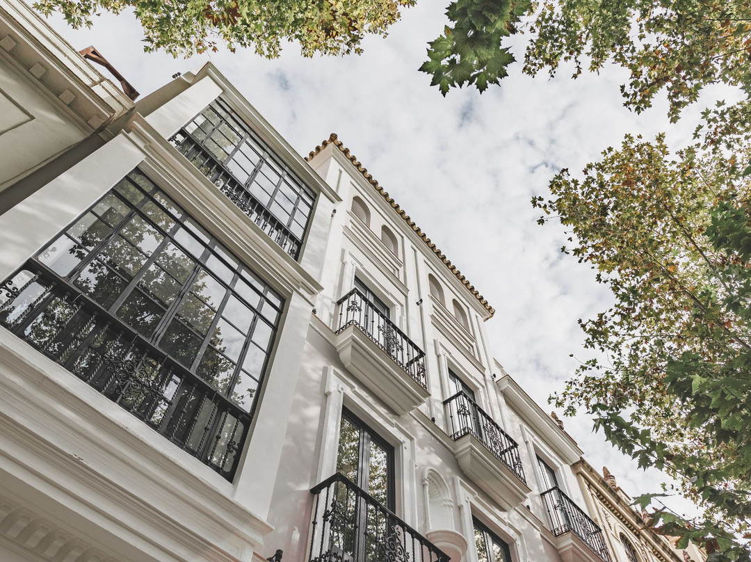 Uma Suites Parada del Marques
