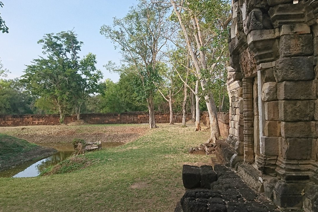 Prasat Khao Lon-达柏必去景点