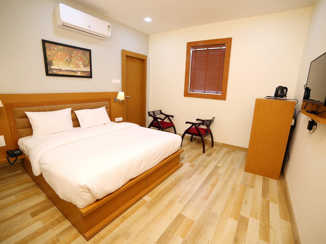 Banyan Hotel & Restro主图