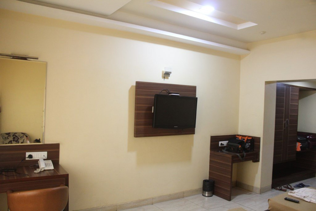 Iroomz Vaishali Residency主图