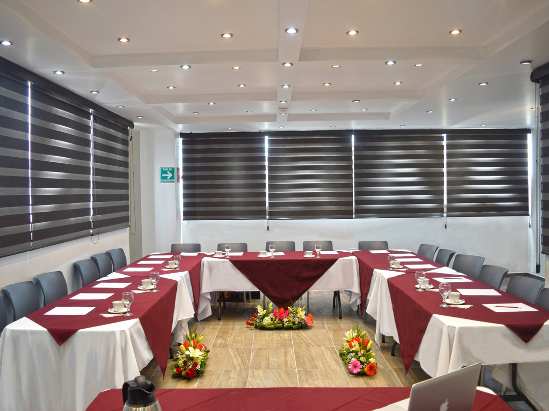 Astro Inn Hotel Express主图