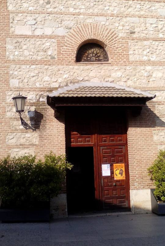 Iglesia Parroquial de la Natividad de Nuestra Senora-圣马丁德拉维加必去景点