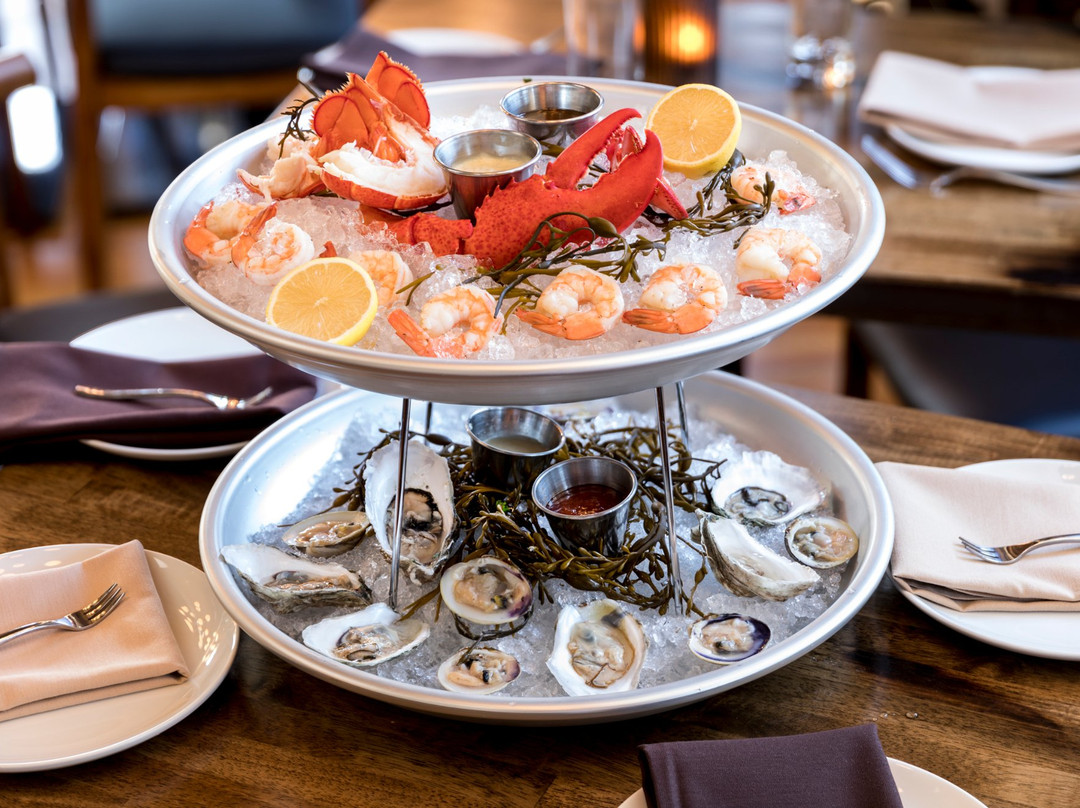 切尔西餐馆和美食-Chelsea Station Restaurant Bar & Lounge