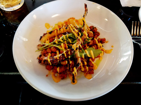 Bow餐馆和美食-BowEdison