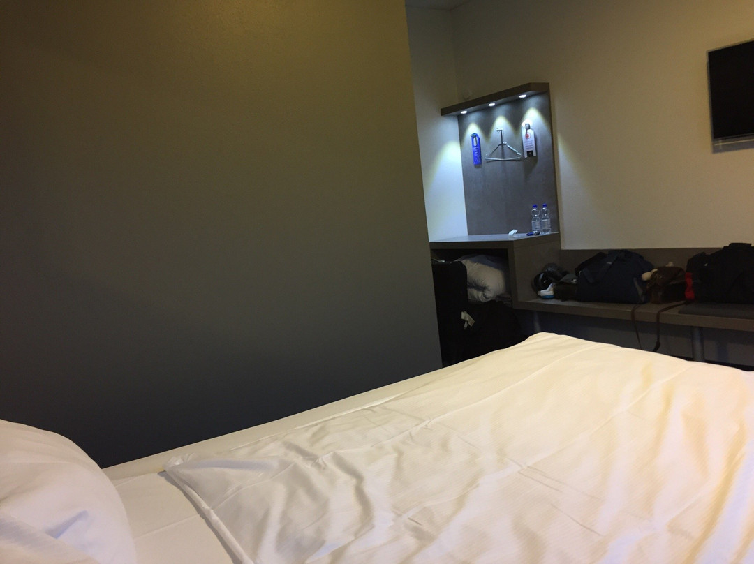 Road House Hotel主图