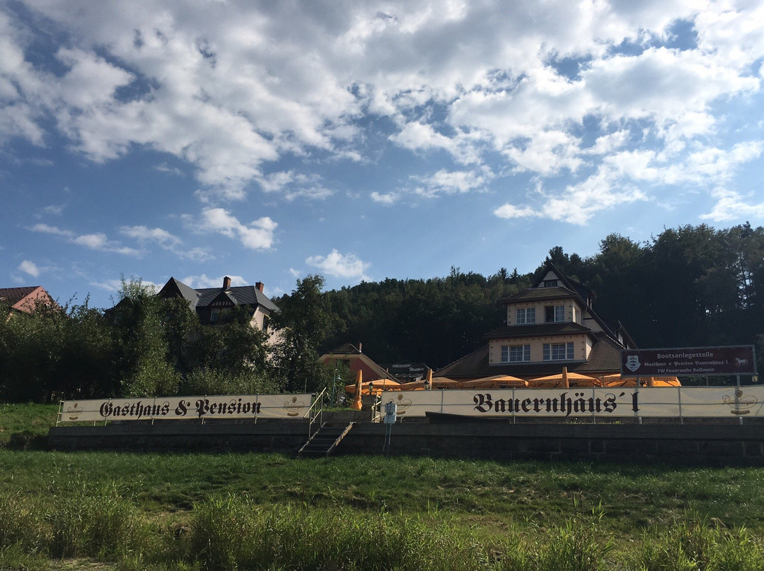 Lohmen餐馆和美食-Gasthaus und Pension Bauernhäus'l