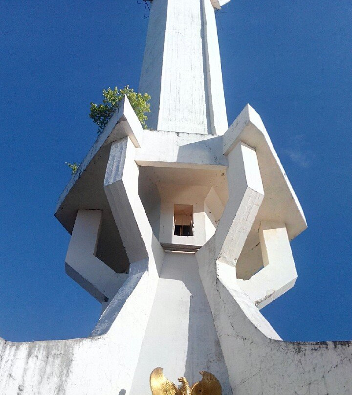 Trikora Monument景点图片