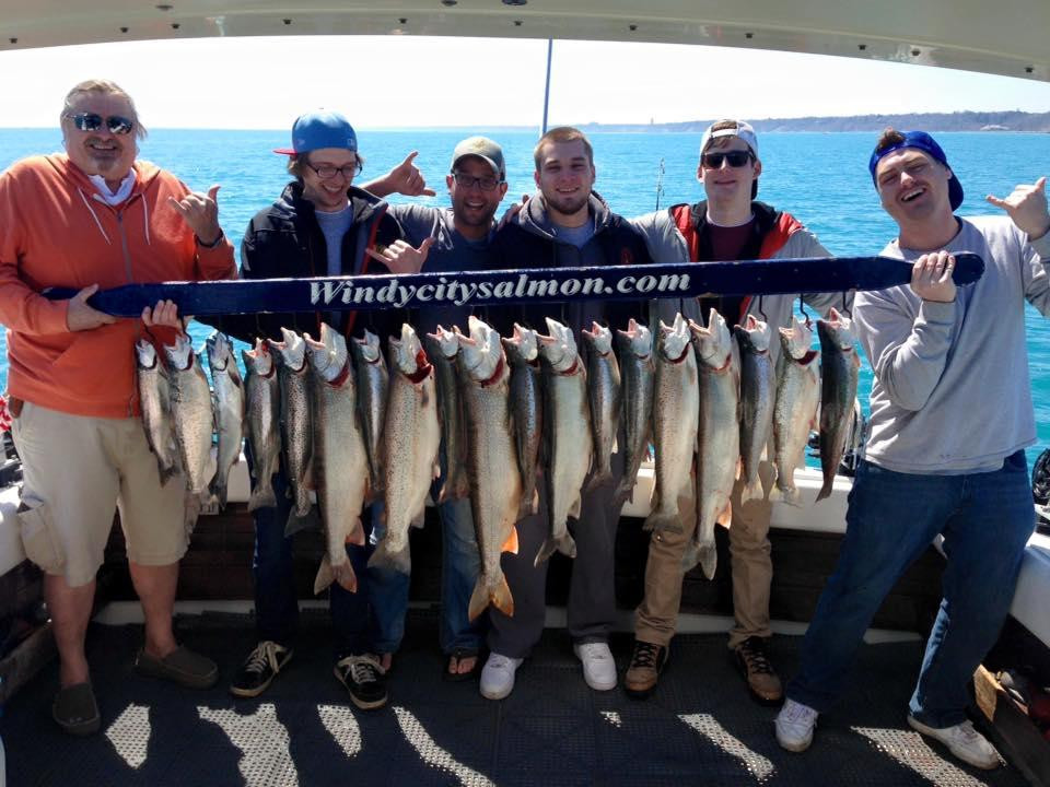 WindyCitySalmon-Waukegan必去景点