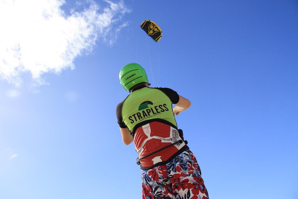 Strapless Kite & Surf School景点图片