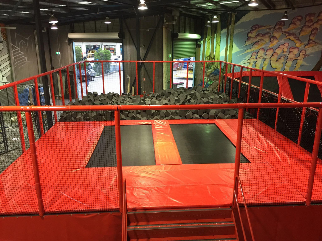 Sky High Indoor Trampoline Park景点图片