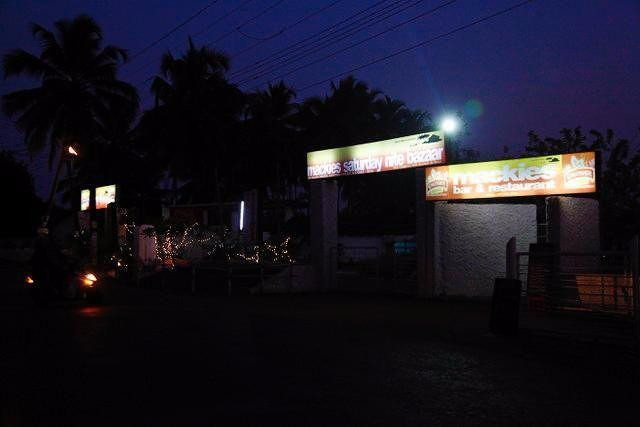 Mackie’s Saturday Nite Bazaar-巴格海滩必去景点