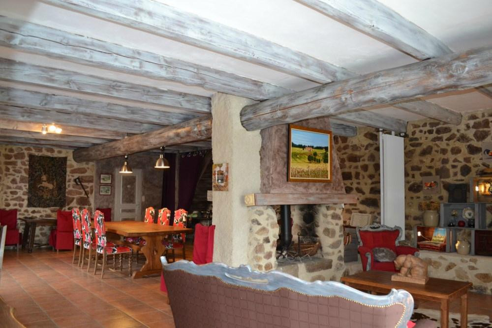 Chambres d'Hotes-Ferme Equestre Les Revers主图