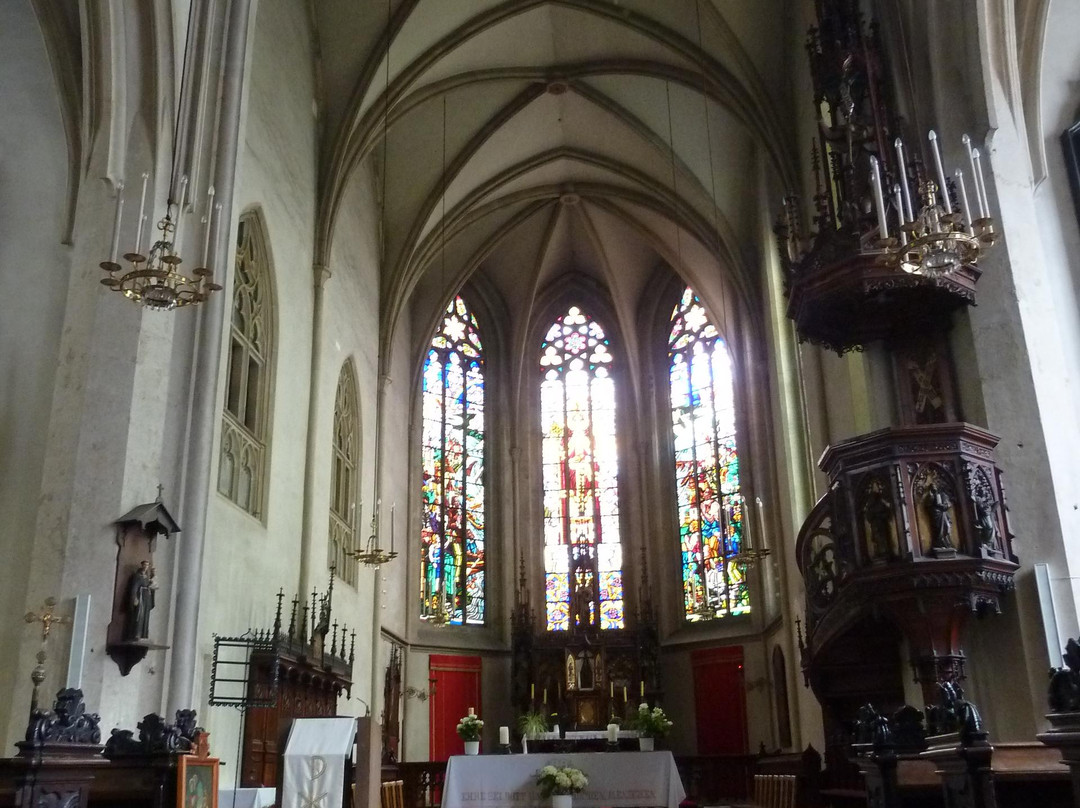 Katholic Pfarrkirche Hl. Nikolaus-克伦姆斯必去景点
