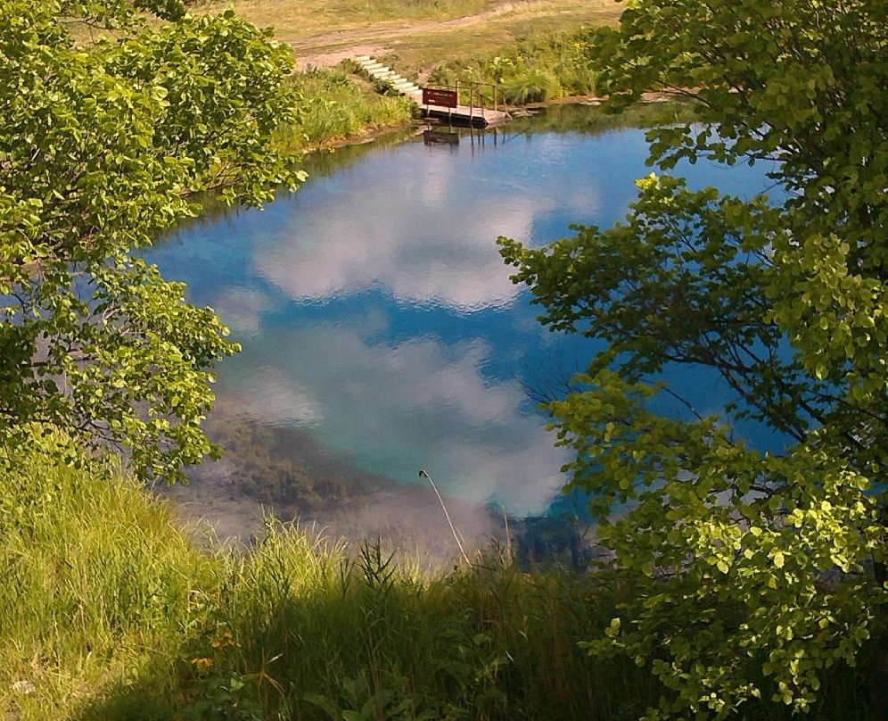 Blue Lake景点图片