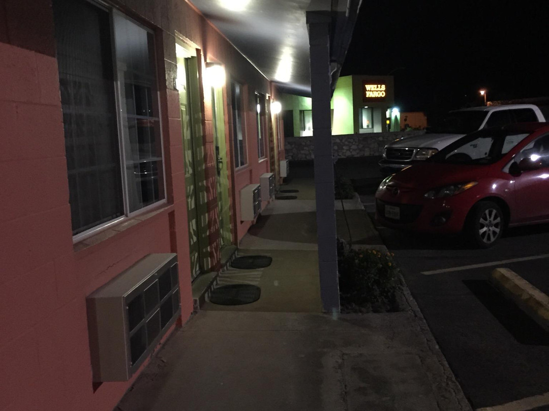 Century 21 Motel主图