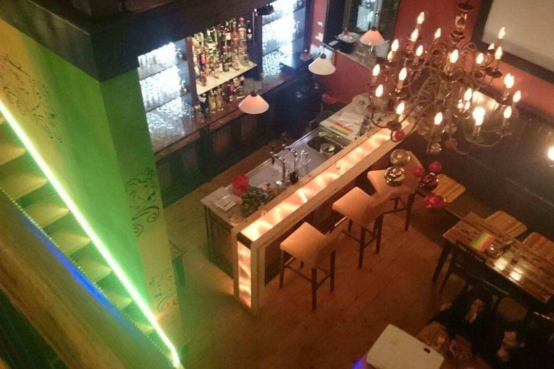 Happy Corner Bar景点图片