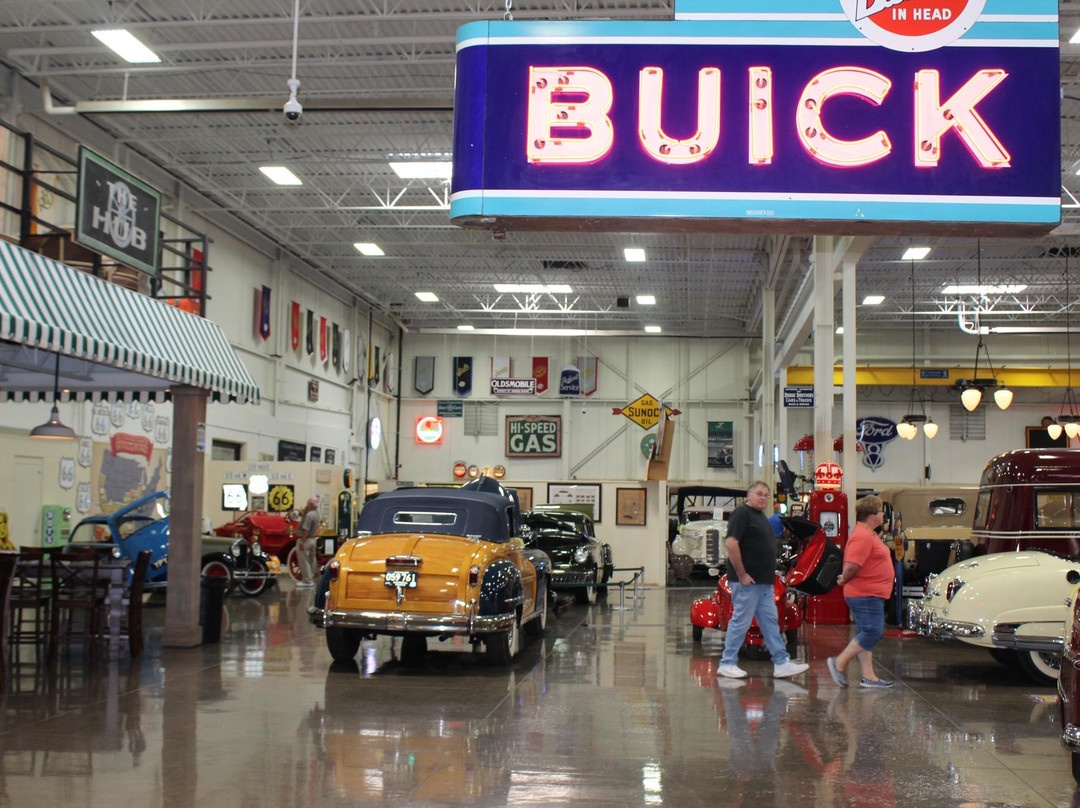 Stahls Automotive Collection景点图片