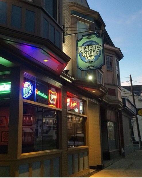 Machs Gute Pub and Grille