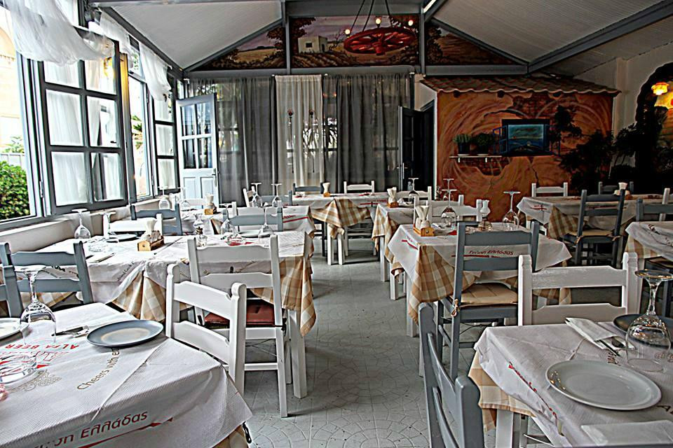 Moni Profitou Iliou餐馆和美食-Meli & Thymari