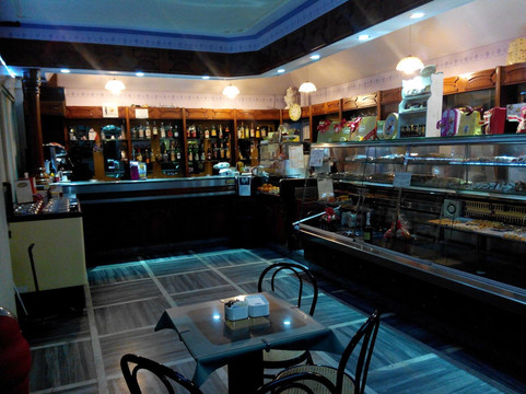 bar pasticceria L'Canaveis