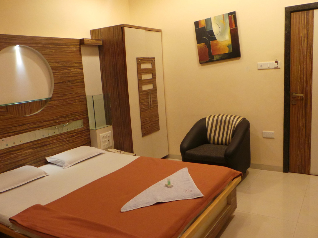 Hotel Royal Residency Executive主图