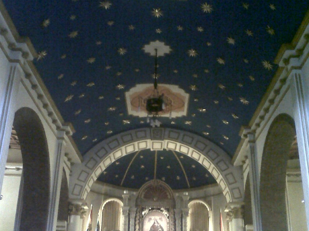 Sanctuary of El Socavon-奥鲁罗必去景点