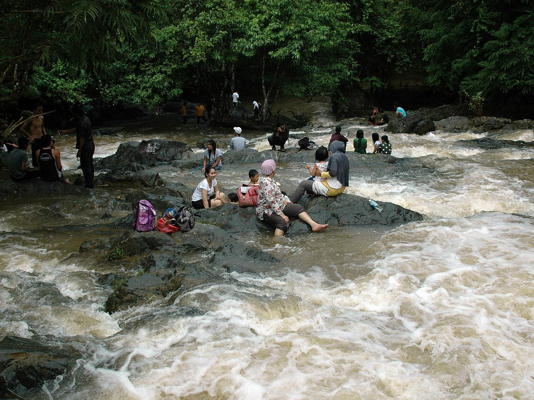 Arung Jeram Sungai Kambang-班贾尔马辛必去景点