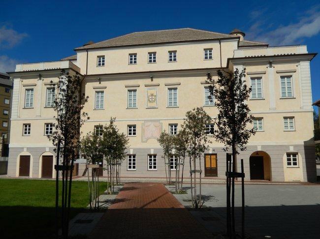 Palazzo Tagliaferro-Andora必去景点