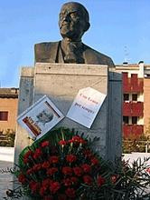 Piazza lenin/statua di lenin景点图片