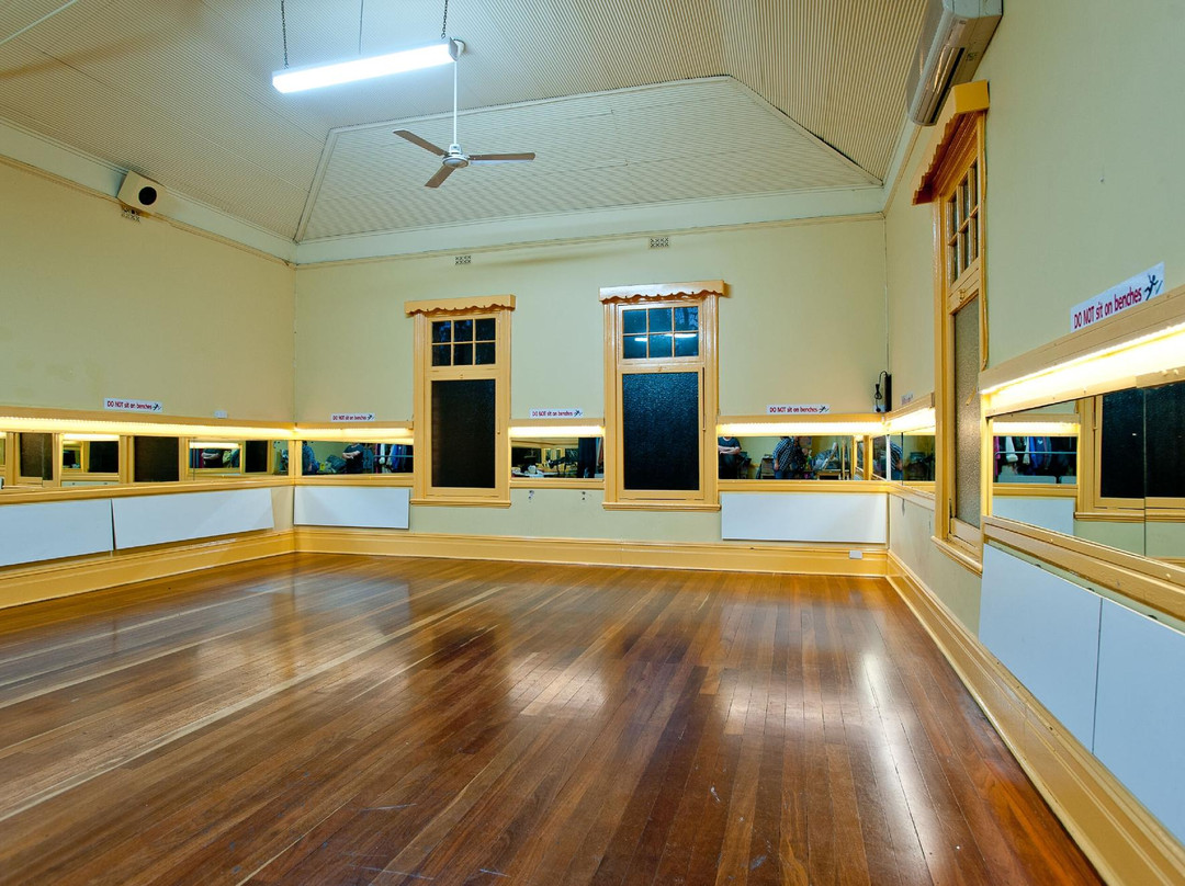 The Goodwood Institute景点图片