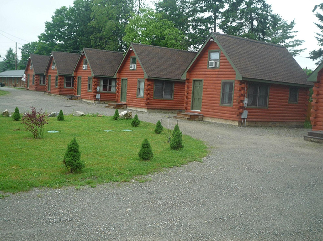 兰尼斯巴罗江山旅馆
