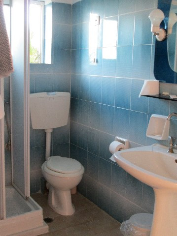 Paradise Hotel主图