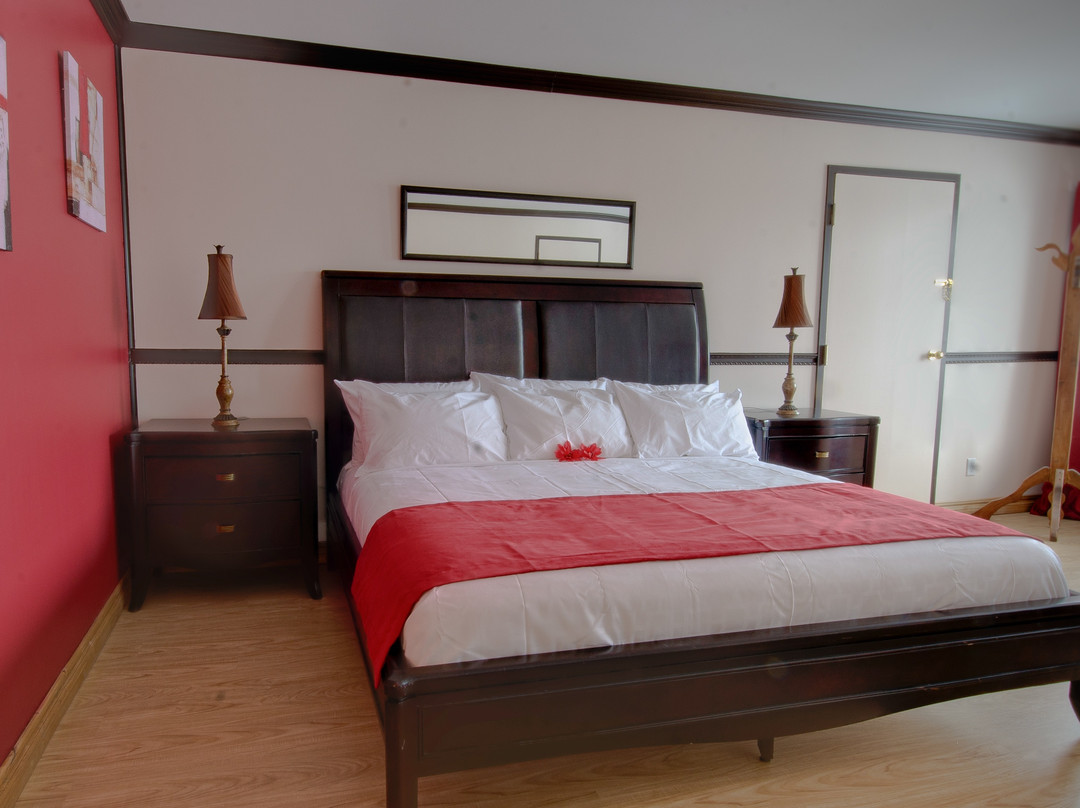 Sainte-Marcelline-de-Kildare酒店住宿-Auberge sur la Falaise