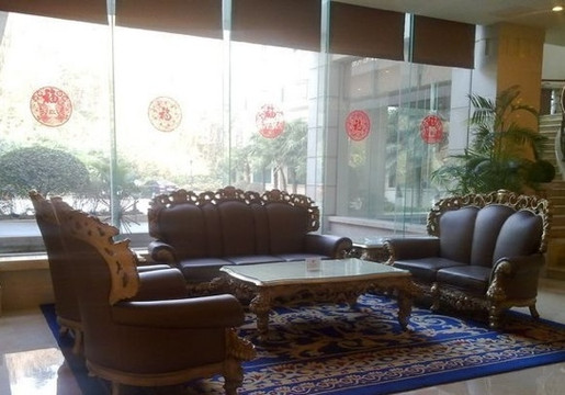 明发珍珠泉大酒店主图