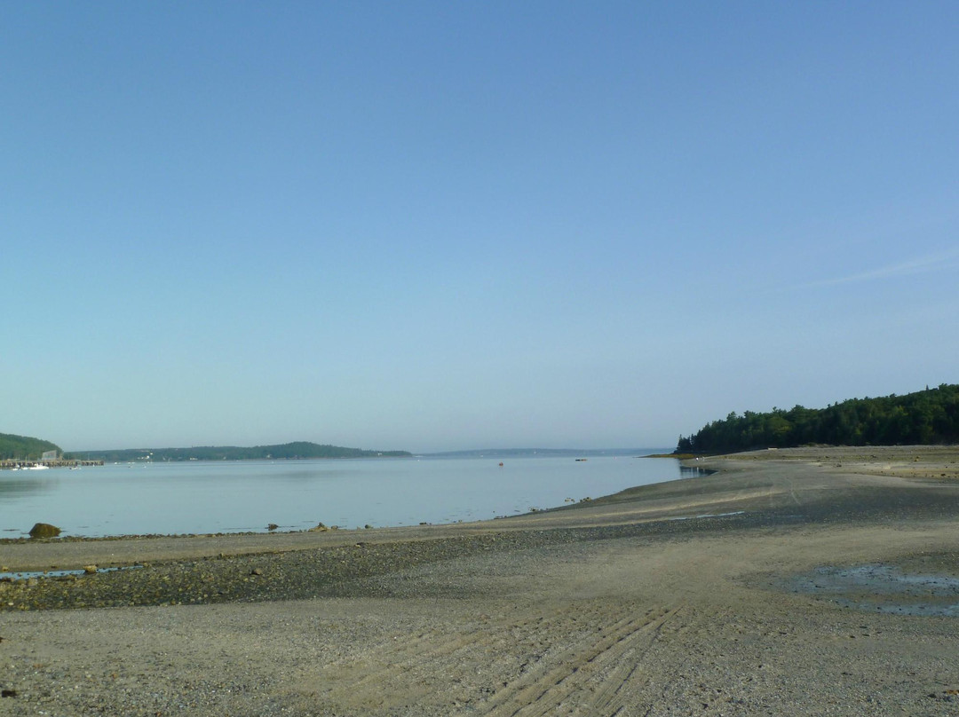 Land Bridge to Bar Island景点图片