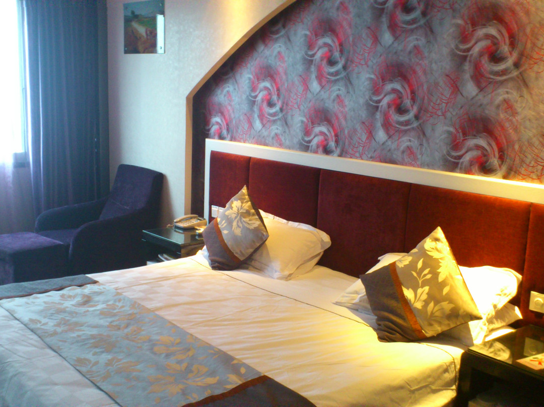 新丽中宾馆主图