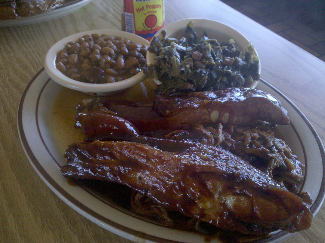 Saint Leo餐馆和美食-Smitty's Smokehouse & Grill