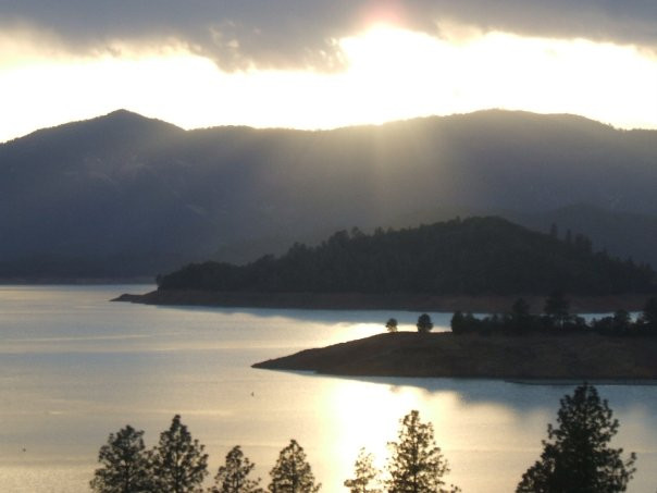 Shasta Lake-沙斯塔湖必去景点