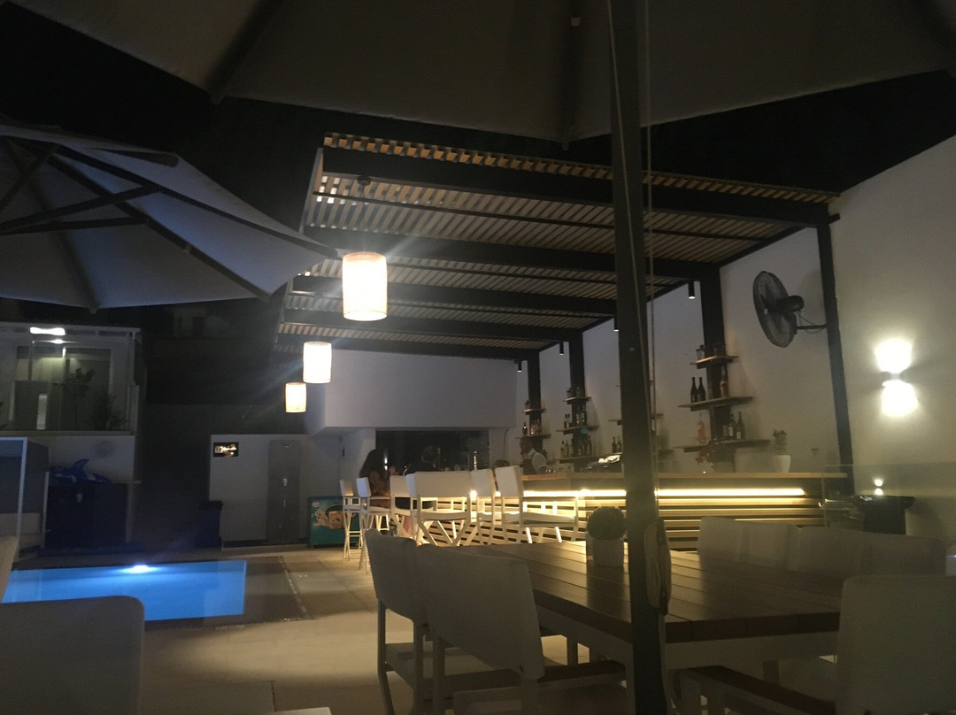 Perama酒店住宿-Ray Hotel