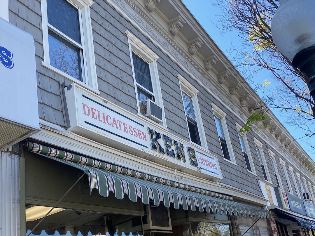 Ken's Broadway Deli