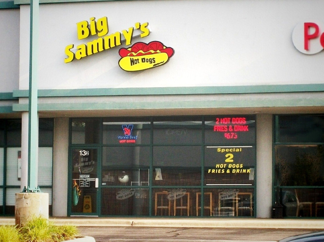埃尔克格罗夫村餐馆和美食-Big Sammy's Hot Dogs