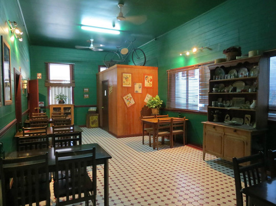 Ravenswood餐馆和美食-Irish Molly's Bar & Grill