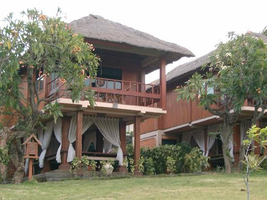 图兰本绿宝石海滩酒店