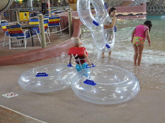 卡拉哈里室内水上公园-威斯康星峡谷必去景点